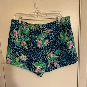 Lilly Pulitzer Shorts EEUC SIZE 14
